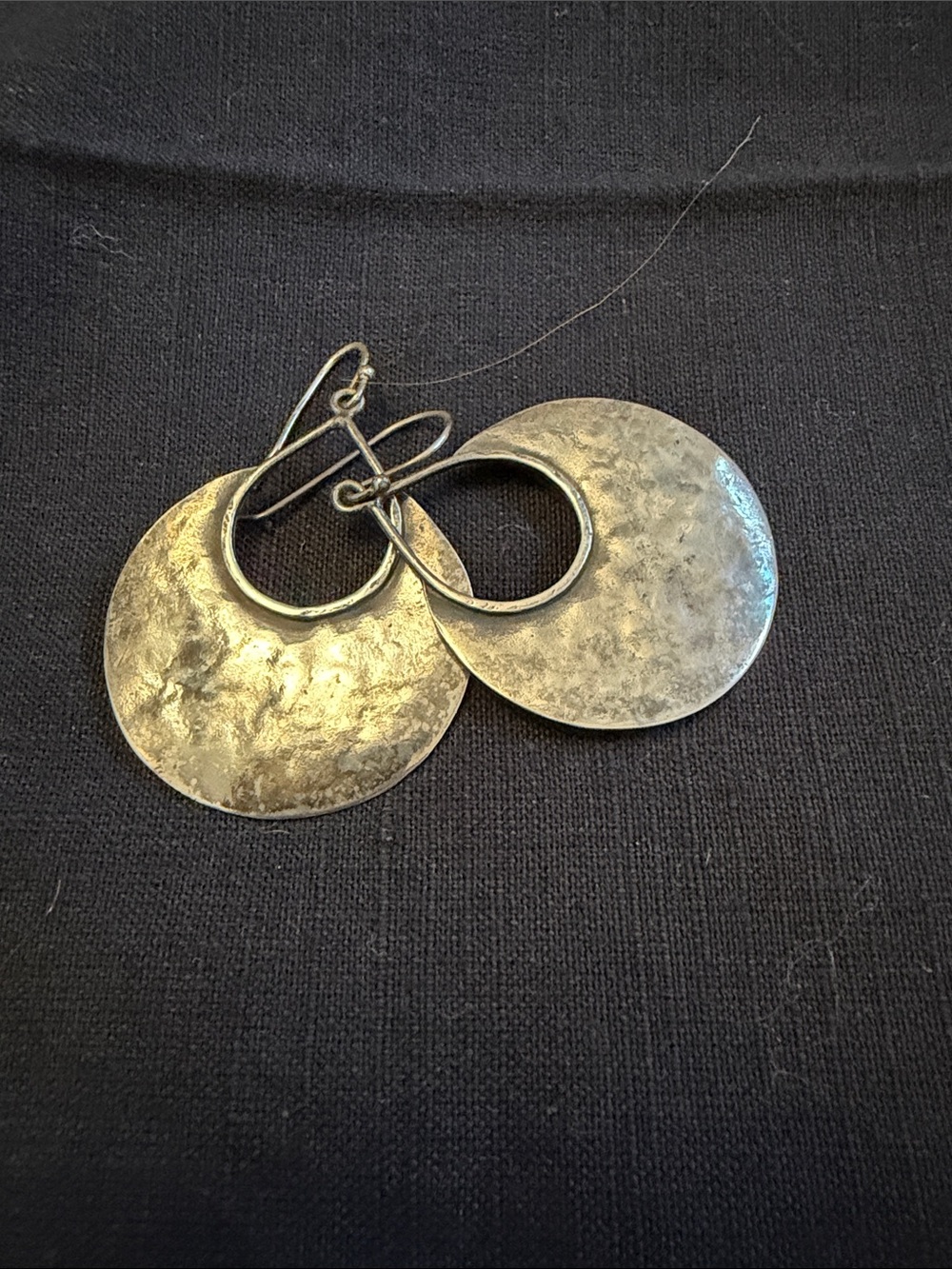 Silpada silver Tone Hammered Disc Hoop Earrings - Picture 3 of 4
